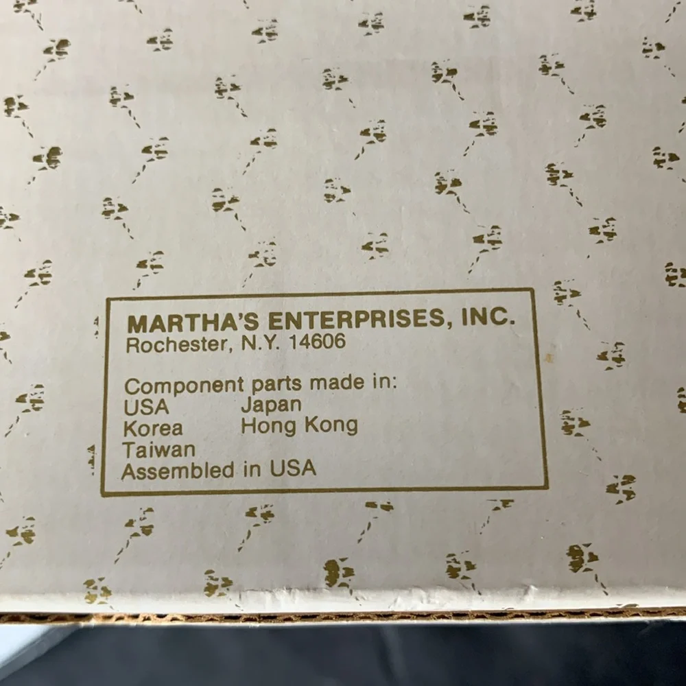 Vintage Martha’s Porcelain Figurine boxed wedding cake topper
